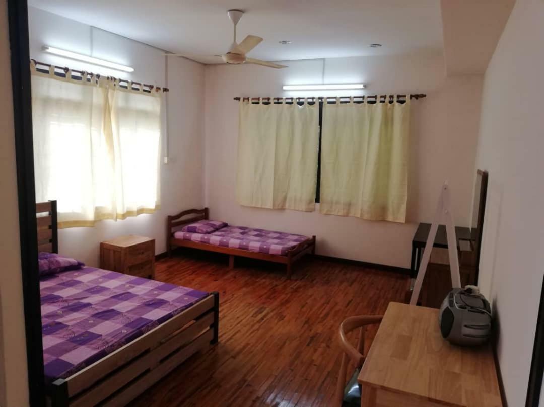Sweethome For Travelers Seremban Exterior photo